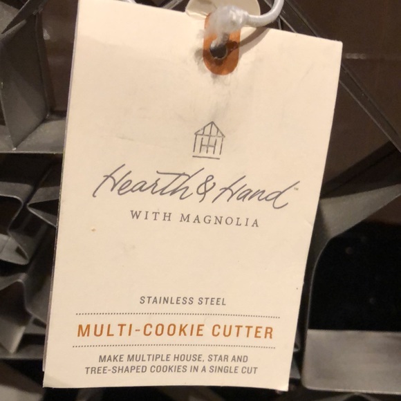 Joanna Gaines Multi Cookie Cutter Hearth & Hand W/Magnolia - Picture 3 of 6